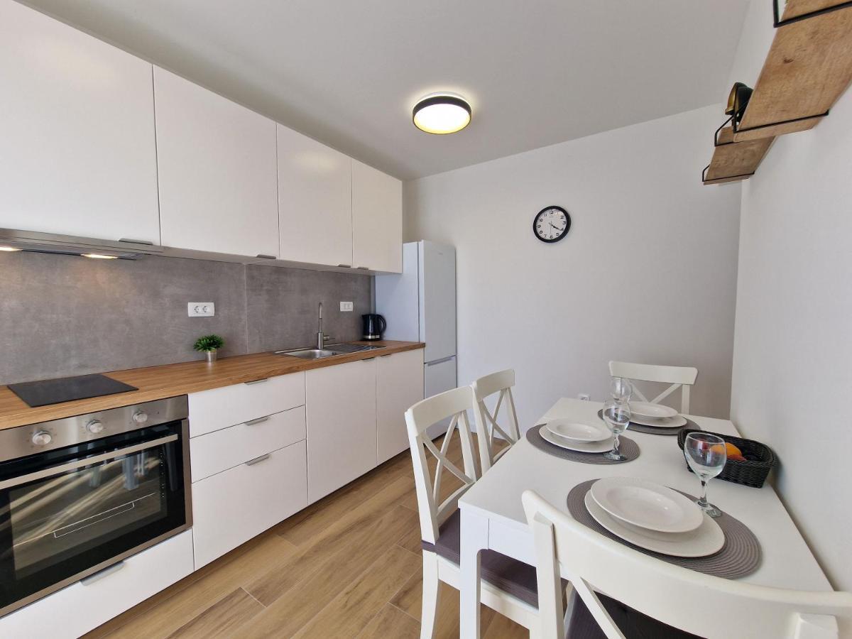 Apartments Miamare Primošten Eksteriør billede