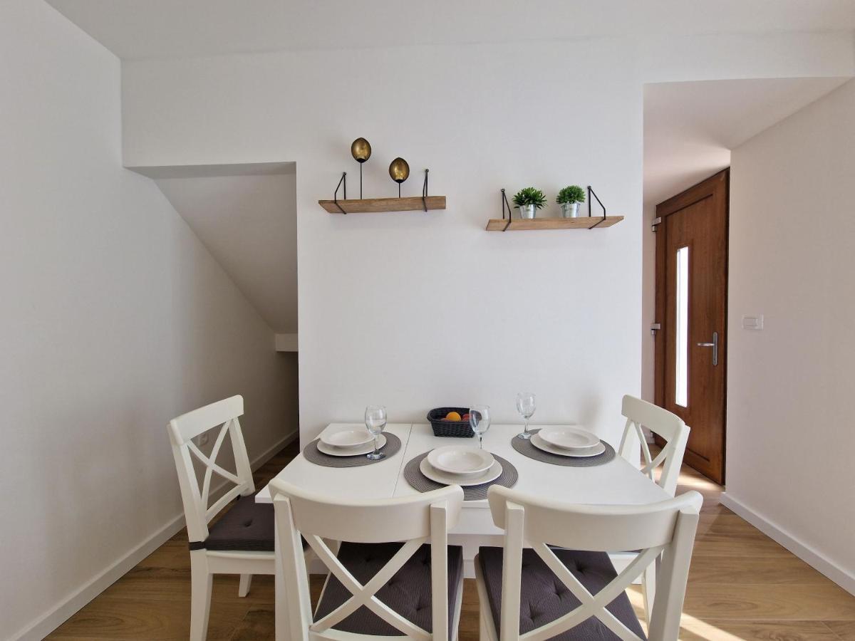 Apartments Miamare Primošten Eksteriør billede