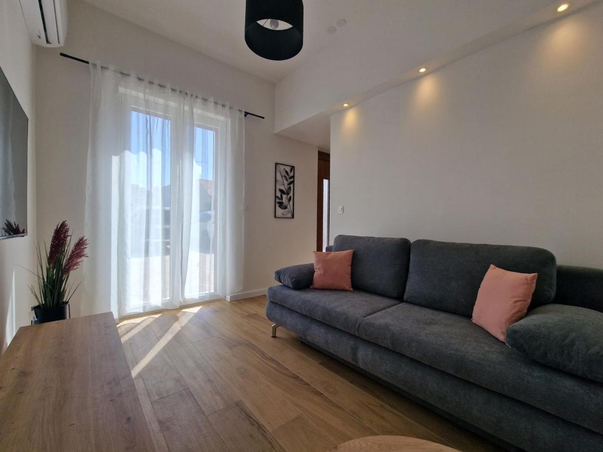 Apartments Miamare Primošten Eksteriør billede