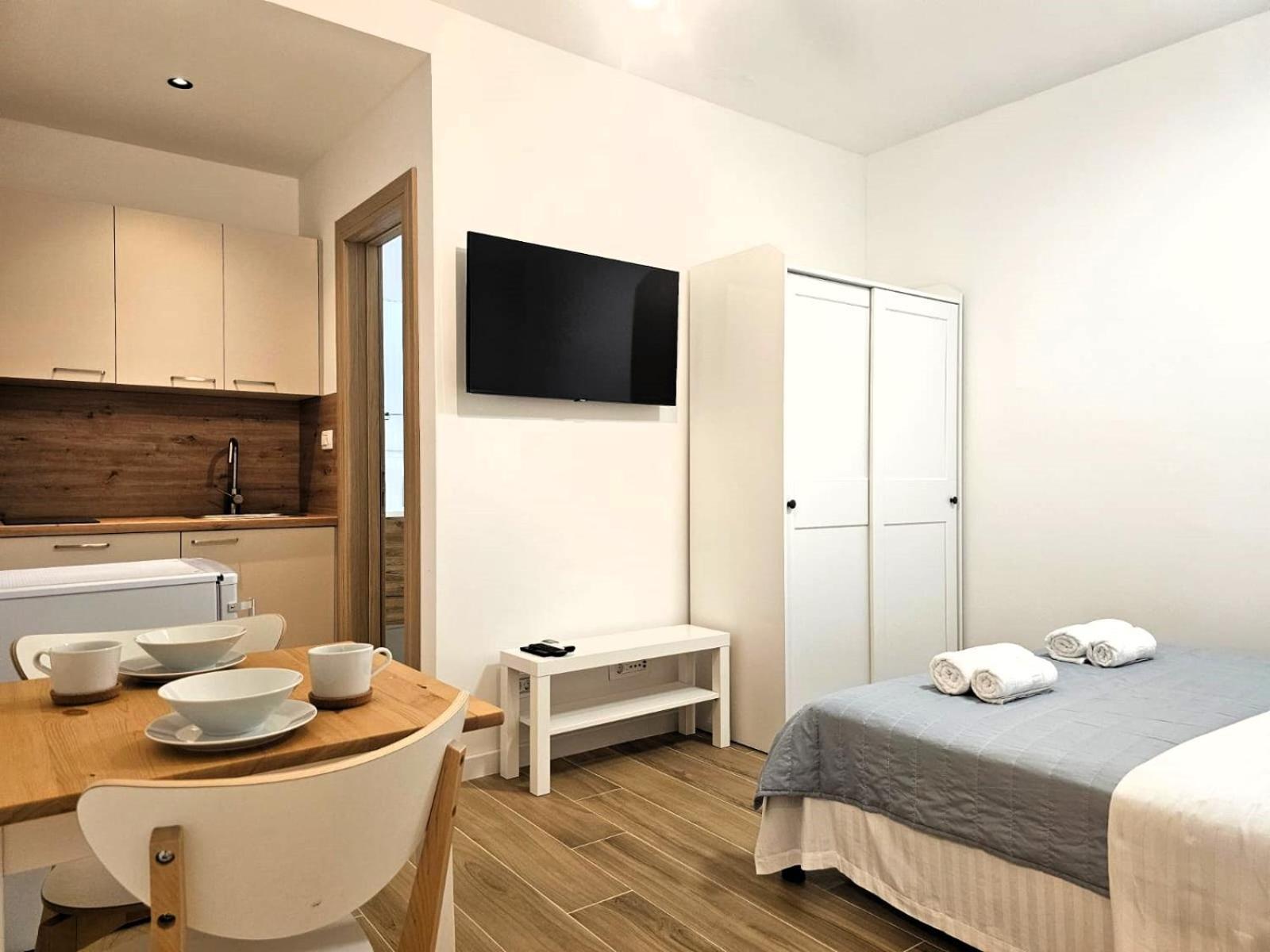Apartments Miamare Primošten Eksteriør billede